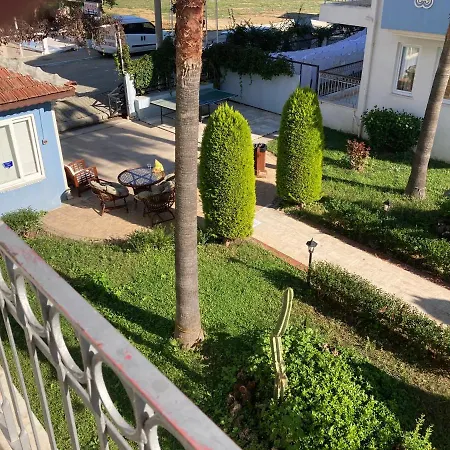 Popular 2 Bed Apart In Central With Many On Site Amenities Facilities Side