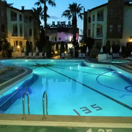 Popular 2 Bed Apart In Central With Many On Site Amenities Facilities דירה *